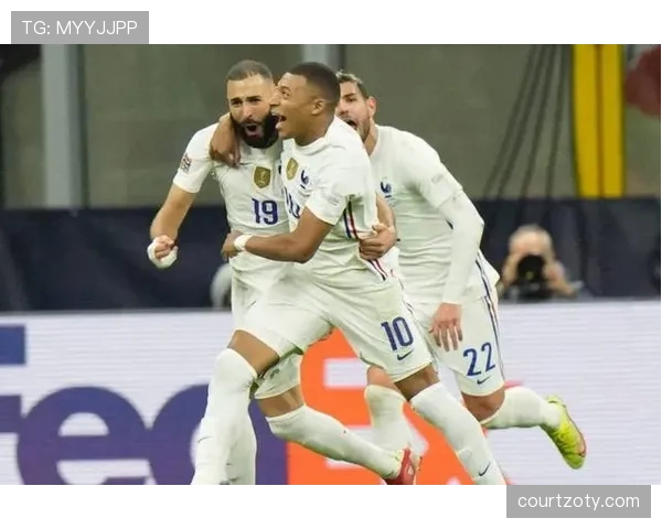 努涅斯与姆巴佩终结能力与战术定位差异解析