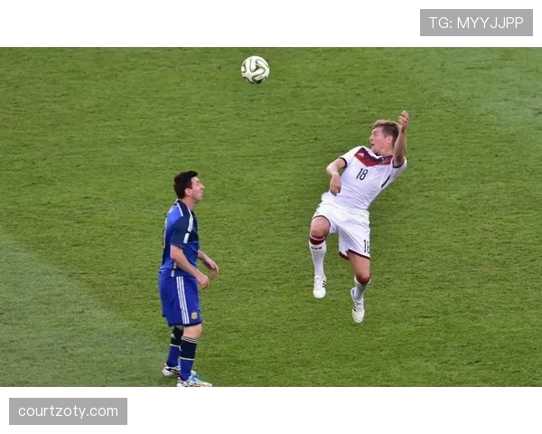 克罗斯与莫德里奇传球分布差异如何驱动各自体系运转